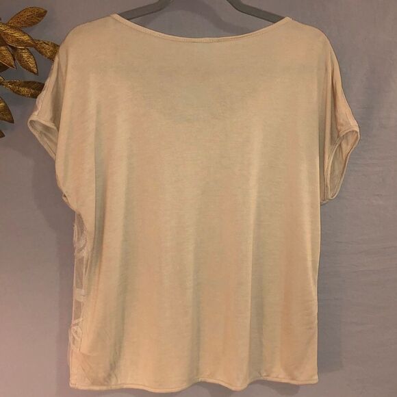 H.I.P. Cream Scoop Neck Short Sleeve Women's LARGE Top Embroidered Flower NWT - Picture 4 of 5